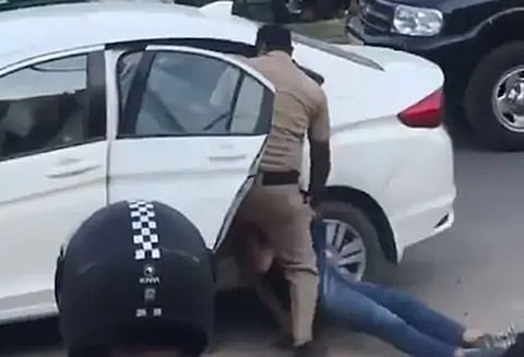 நீதிபதியின் மனைவி, மகன் மீது துப்பாக்கிச்சூடு நடத்திய பாதுகாவலர் கைது