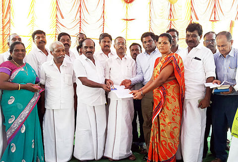 திருவோத்தூரில் 357 பயனாளிகளுக்கு வீட்டுமனை பட்டா அமைச்சர் சேவூர் ராமச்சந்திரன் வழங்கினார்