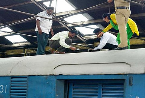 வடமாநில ரெயில் கொள்ளையர்களுக்கு பல்வேறு நகை கொள்ளை வழக்குகளில் தொடர்பு விசாரணையில் திடுக்கிடும் தகவல்