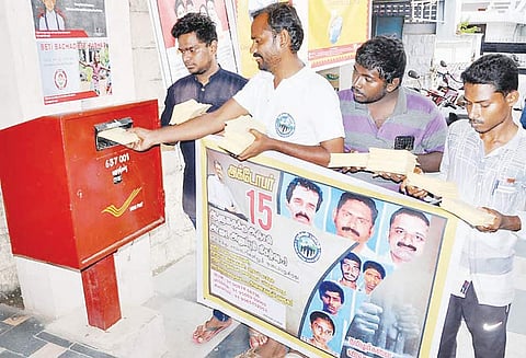 பேரறிவாளன் உள்ளிட்ட 7 பேரை விடுவிக்கக்கோரி கவர்னருக்கு 3 ஆயிரம் அஞ்சல் அட்டைகள்