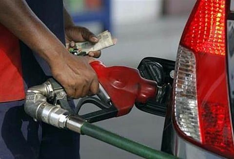 பெட்ரோல், டீசல் விலையில் இன்று மாற்றம் இல்லை