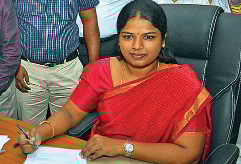 தாமிரபரணி புஷ்கர விழா: விடுமுறை நாட்களில் கண்காணிப்பு பணியில் கூடுதல் ஊழியர்களை நியமிக்க வேண்டும் கலெக்டர் உத்தரவு