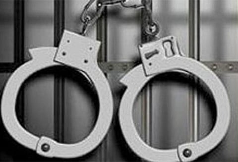 தூத்துக்குடியில் மகளை கொன்ற தந்தையை கைது செய்ய போலீசார் தீவிரம்