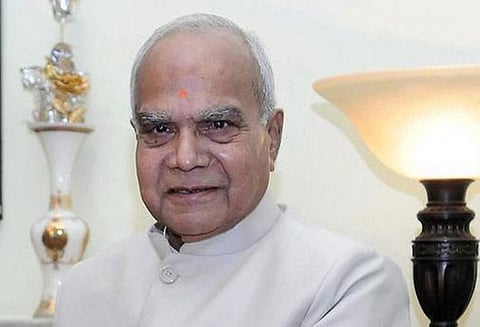 வளமும், வளர்ச்சியும் பெருக வேண்டும் கவர்னர் ஆயுத பூஜை வாழ்த்து