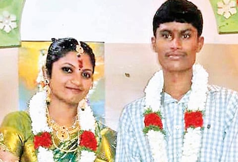 ஓட்டேரியில் மனைவி தற்கொலை வழக்கில் ஆயுதப்படை போலீஸ்காரர் கைது