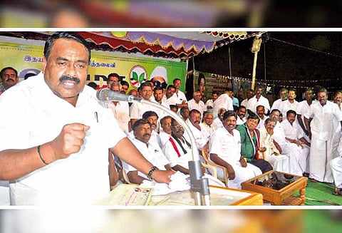 எந்த தேர்தல் வந்தாலும் அ.தி.மு.க. அமோக வெற்றி பெறும் - ராஜகண்ணப்பன் பேச்சு