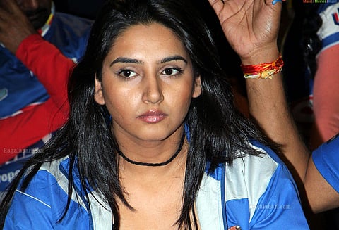 ‘மீ டூ’-வில் பெண்கள் பொய்யான புகார்களை கூற மாட்டார்கள் நடிகை ராகிணி திவேதி சொல்கிறார்