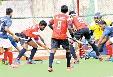 ‘சூப்பர் சிக்ஸ்’ ஆக்கி லீக் போட்டியில் ஐ.சி.எப். அணி வெற்றி