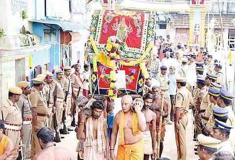 நவராத்திரி விழாவில் பங்கேற்று திரும்பிய முன்னுதித்த நங்கை அம்மனுக்கு சுசீந்திரத்தில் வரவேற்பு