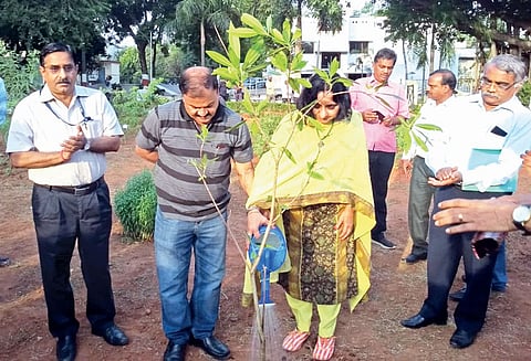 சென்னையில் 2-வது விமான நிலையம் அமைக்க தமிழக அரசிடம் நிலம் கேட்டு உள்ளோம்