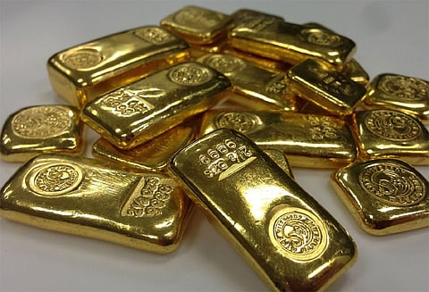 மலேசிய விமானம்: தங்கம் கடத்தி வந்த தமிழகத்தைச் சேர்ந்த 3 பேர் கைது