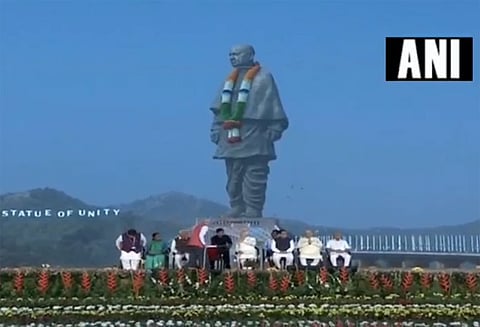 உலகிலேயே மிக உயரமான சிலையான சர்தார் வல்லபாய் படேல் சிலை திறப்பு