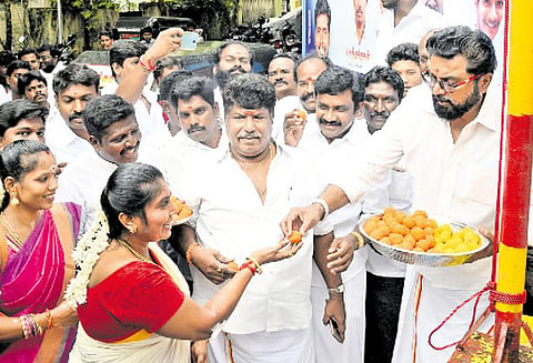 நாடாளுமன்ற தேர்தலை சந்திக்க சமத்துவ மக்கள் கட்சியில் 27 வேட்பாளர்கள் தேர்வு சரத்குமார் பேட்டி