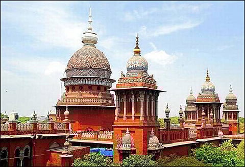 துணைவேந்தர் தேர்வுக்குழு: பேராசிரியர் தங்கமுத்து நியமனம் ரத்து ஐகோர்ட்டு உத்தரவு