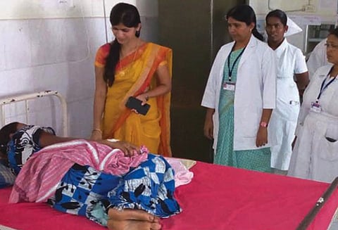 வாழப்பாடி: அரசு மருத்துவமனையில் கலெக்டர் ஆய்வு