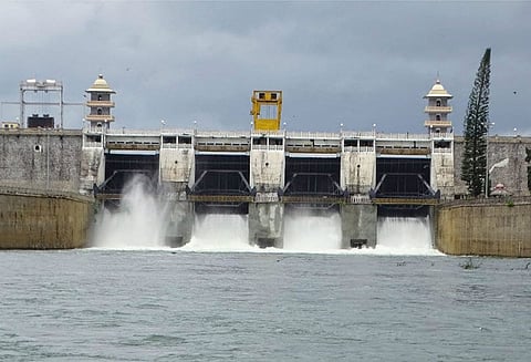 கே.ஆர்.எஸ்., கபினி அணை: தமிழகத்திற்கு வினாடிக்கு 8 ஆயிரம் கனஅடி நீர் செல்கிறது