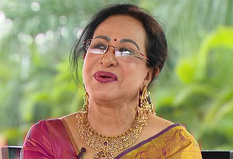 ஷீலா ரூ.5 லட்சம் உதவி!