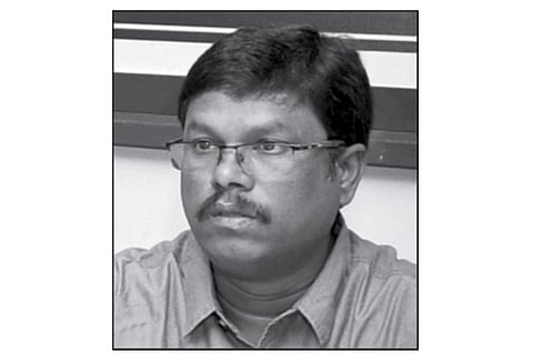 ரூ.15 ஆயிரம் லஞ்சம்: கிருஷ்ணகிரி மாவட்ட ஊரக வளர்ச்சி முகமை திட்ட இயக்குனர் உள்பட 2 பேர் கைது