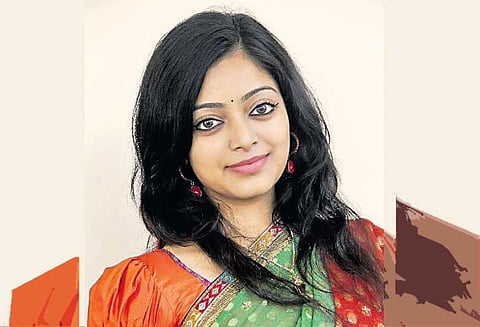 முதல் சம்பளத்தில் படிப்புக்கு உதவி!