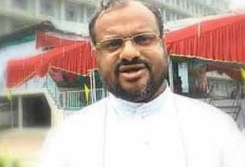 பாலியல் புகாரை வாபஸ் பெற்றால் ரூ. 5 கோடி ஆசை காட்டும் பிஷப் - கன்னியாஸ்திரி சகோதரர் குற்றச்சாட்டு