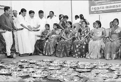 பர்கூர், வேப்பனப்பள்ளியில் கர்ப்பிணிகளுக்கு சமுதாய வளைகாப்பு நிகழ்ச்சி