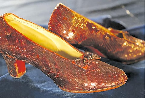 13 ஆண்டுகளுக்குப் பின் கிடைத்த செருப்பு!