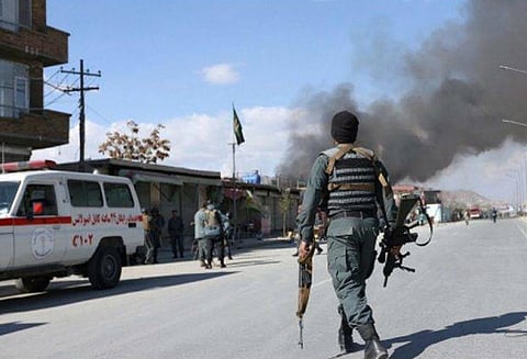 ஆப்கானிஸ்தானில் தலீபான் தீவிரவாதிகள் தாக்குதல்; பாதுகாப்பு படையினர் 10 பேர் பலி