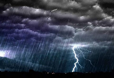 தமிழகத்தில் இன்று இடியுடன் கூடிய மழை பெய்யும் வானிலை ஆய்வு மையம் தகவல்