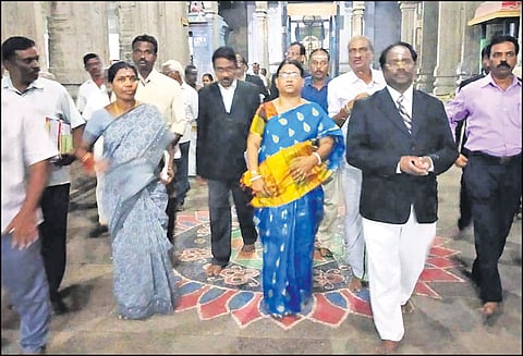 காஞ்சீபுரம் ஏகாம்பரநாதர் கோவிலில் நீதிபதிகள் ஆய்வு