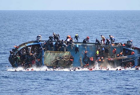 காங்கோ ஆற்றில் படகு கவிழ்ந்ததில் 27 பேர் பலி