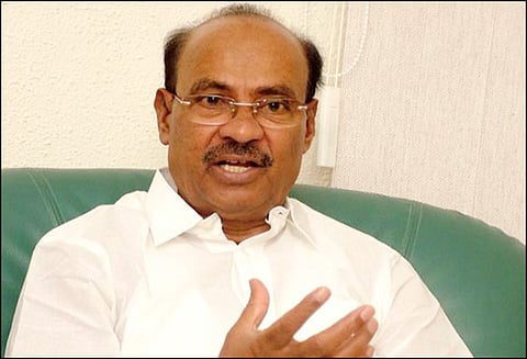 ஹெல்மெட், சீட் பெல்ட் அணிவது அனிச்சை செயலாக மாற வேண்டும் வாகன ஓட்டிகளுக்கு டாக்டர் ராமதாஸ் அறிவுரை