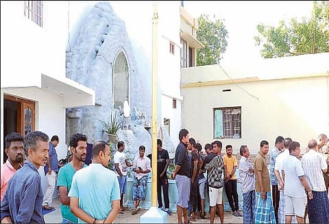 நாகர்கோவிலில் பரபரப்பு: கிறிஸ்தவ ஆலயத்தில் சொரூபம் உடைந்து கிடந்தது - போலீசார் விசாரணை