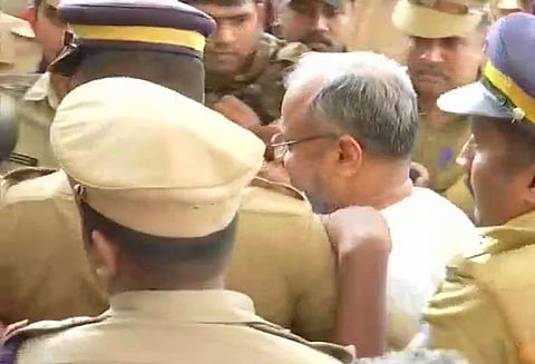 பாலியல் புகாரில் கைதாகியுள்ள பேராயர் மூலக்கல் கோட்டயம் நீதிமன்றத்தில் ஆஜர்