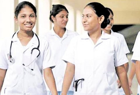 இ.எஸ்.ஐ. மருத்துவமனைகளில் 890 பணியிடங்கள்