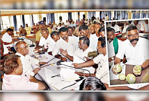 பயிர்க் காப்பீட்டு தொகையை முறையாக வழங்கவில்லை : விவசாயிகள் குற்றச்சாட்டு