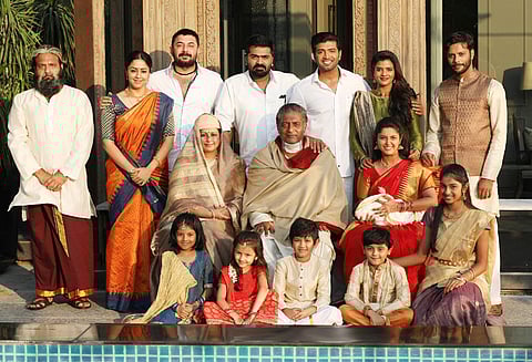 செக்கச் சிவந்த வானம்