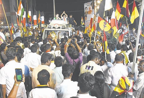 அனைத்து தேர்தல்களிலும் அ.தி.மு.க.வுடன் கூட்டணி தொடரும் பிரேமலதா பேச்சு