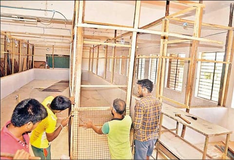 கடலூர் நாடாளுமன்ற தொகுதி வாக்கு எண்ணிக்கை மையத்தில் முன்னேற்பாடுகள் தீவிரம்