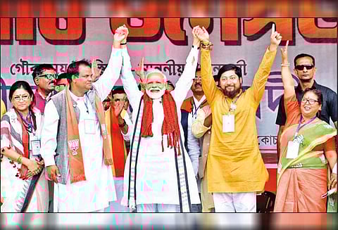 தோல்வி பயத்தில் தேர்தல் கமிஷன் மீது பாய்கிறார் - மம்தா பானர்ஜி மீது மோடி குற்றச்சாட்டு