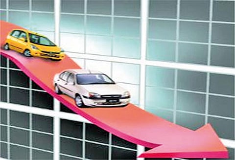 பயணிகள் வாகனங்கள் விற்பனை 2.96% குறைந்தது