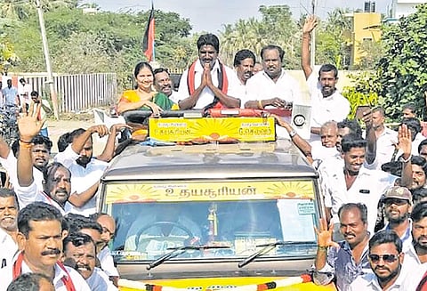 காஞ்சீபுரம் நாடாளுமன்ற தொகுதி தி.மு.க. வேட்பாளர் செல்வம் தீவிர வாக்கு சேகரிப்பு