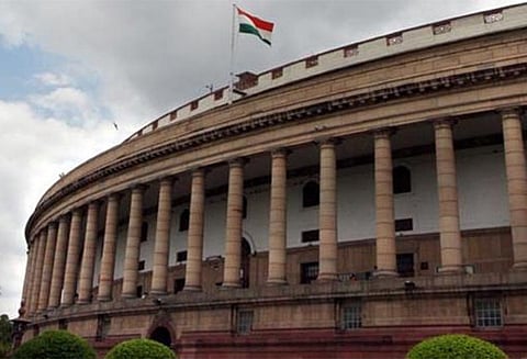 10 சதவீத இட ஒதுக்கீட்டுக்காக மத்திய கல்வி நிறுவனங்களில் 2 லட்சம் கூடுதல் இடங்கள் - மத்திய மந்திரிசபை ஒப்புதல்