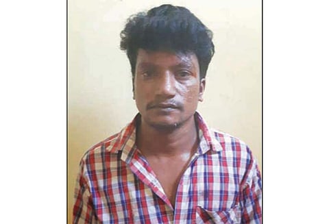 கஞ்சா விற்ற வழக்கில் விசாரணைக்கு கொண்டு செல்லப்பட்டவர் - கோவை போலீஸ் நிலையத்தில் கைதி மர்மச்சாவு