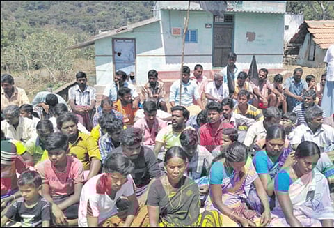 கொல்லிமலையில் கிராம மக்கள் தேர்தல் புறக்கணிப்பு