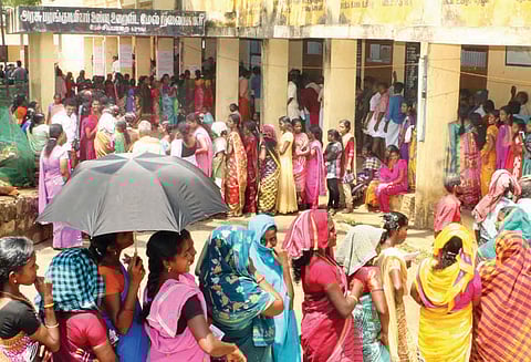 குமரி மாவட்டத்தில் 3 இடங்களில் கள்ள ஓட்டு பதிவானதால் பரபரப்பு