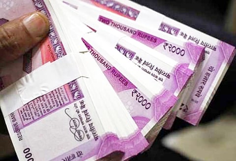 தொழிலாளியின் வங்கிக்கணக்கில் இருந்து ரூ.16 ஆயிரம் அபேஸ்