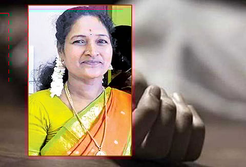 திருப்போரூரில் பட்டப்பகலில் பயங்கரம் கடைக்குள் புகுந்து பெண் வியாபாரி வெட்டிக்கொலை