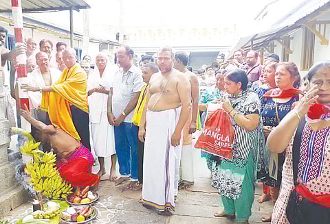 கன்னியாகுமரி பகவதி அம்மன் கோவிலில் வைகாசி விசாக திருவிழா கால்நாட்டு நிகழ்ச்சி