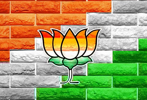 பட்ஜெட்டுக்கு முன்பாக முதல்-மந்திரி பதவியை குமாரசாமி ராஜினாமா செய்வார் பா.ஜனதா மூத்த தலைவர் புட்டசாமி ஆரூடம்