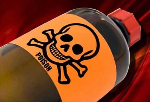 தஞ்சை அருகே, பெற்றோர் எதிர்ப்பால் விஷம் குடித்த காதலர்கள்